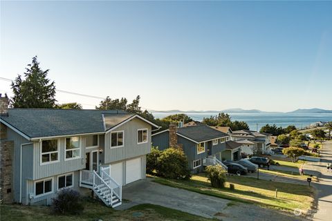 A home in Oak Harbor