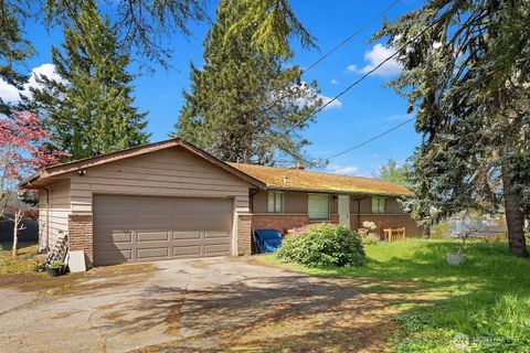 Photo of 3737 Park Avenue N, Renton, WA 98056 (MLS # 2514044)