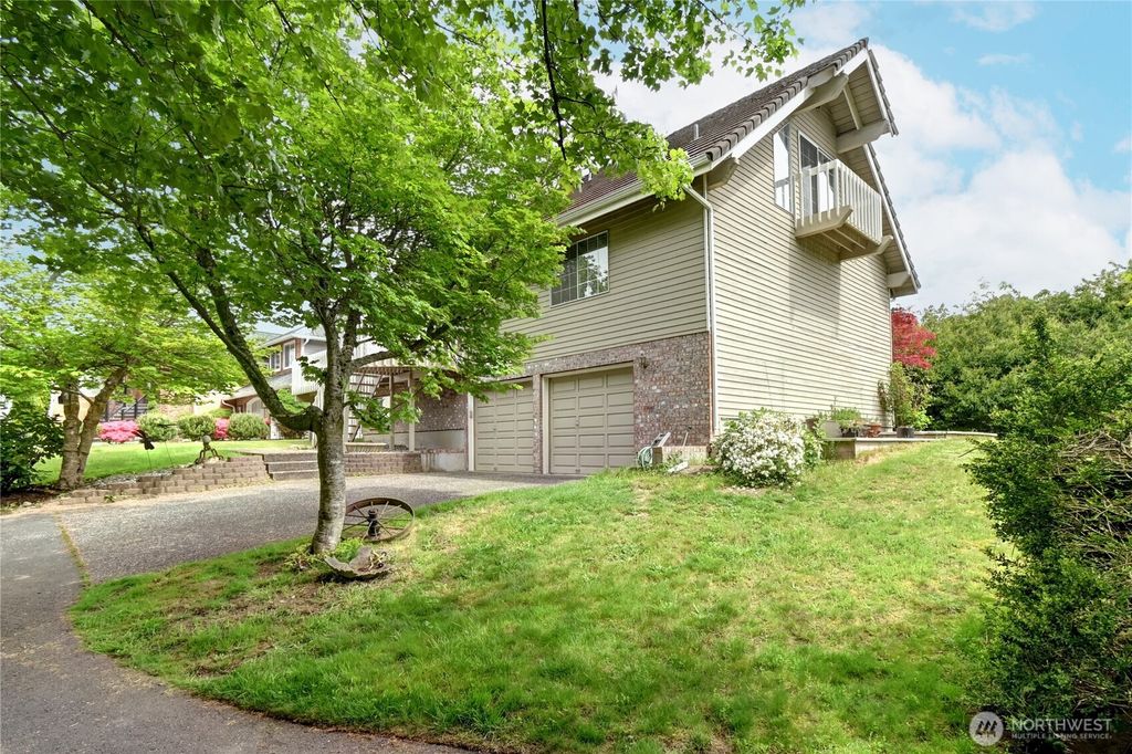 Photo of 4914 Dover Street, Everett, WA 98203 (MLS # 2529969)