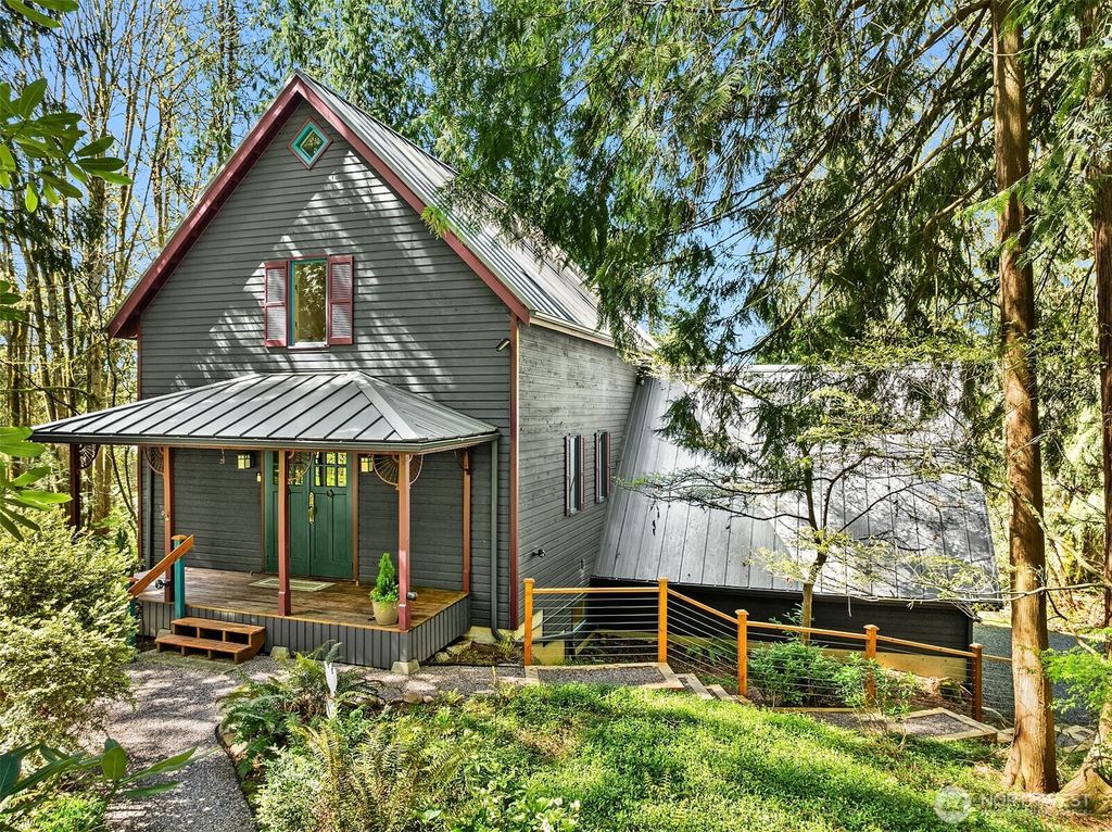 Photo of 17222 58th Street SE, Snohomish, WA 98290 (MLS # 2363917)
