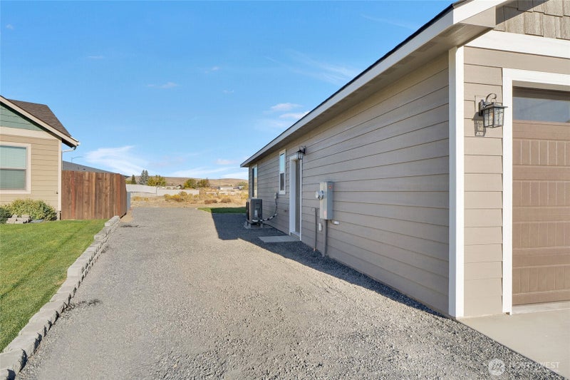 21 Parkside Loop SE