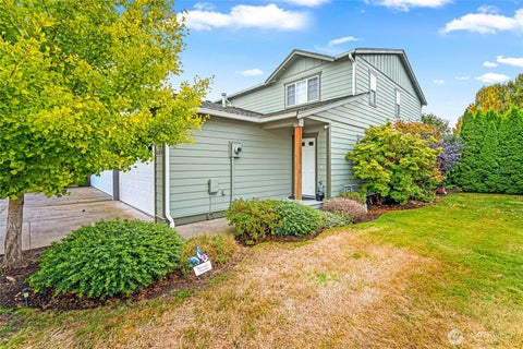 Photo of 1223 Spruce Circle #B, Lynden, WA 98264 (MLS # 2589238)