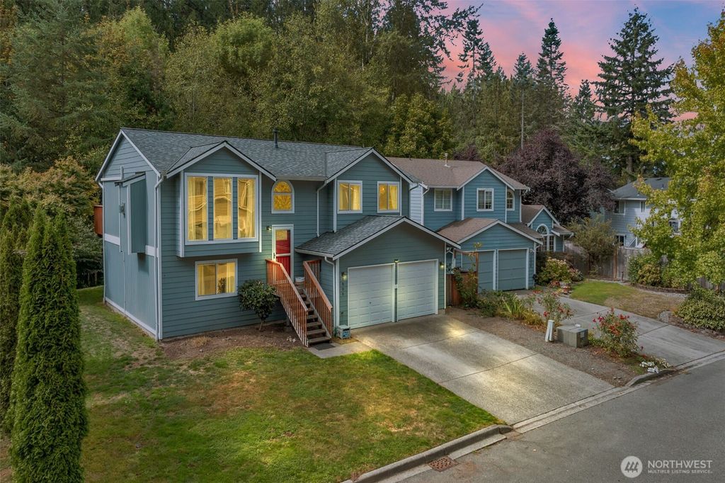 Photo of 1806 131st Drive NE, Lake Stevens, WA 98258 (MLS # 2433862)