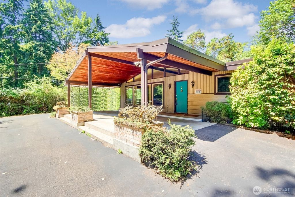 Photo of 926 SW 356th Street, Tacoma, WA 98023 (MLS # 2333584)