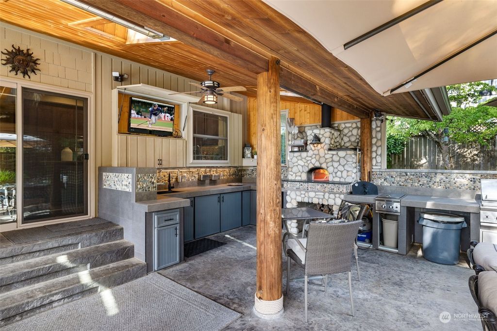 Photo of 21545 SE 254th Place, Maple Valley, WA 98038 (MLS # 2125236)