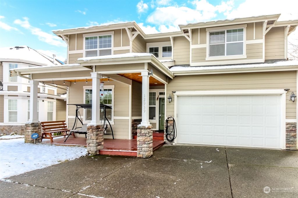 Photo of 12939 SE 216th Place, Kent, WA 98031 (MLS # 2021072)