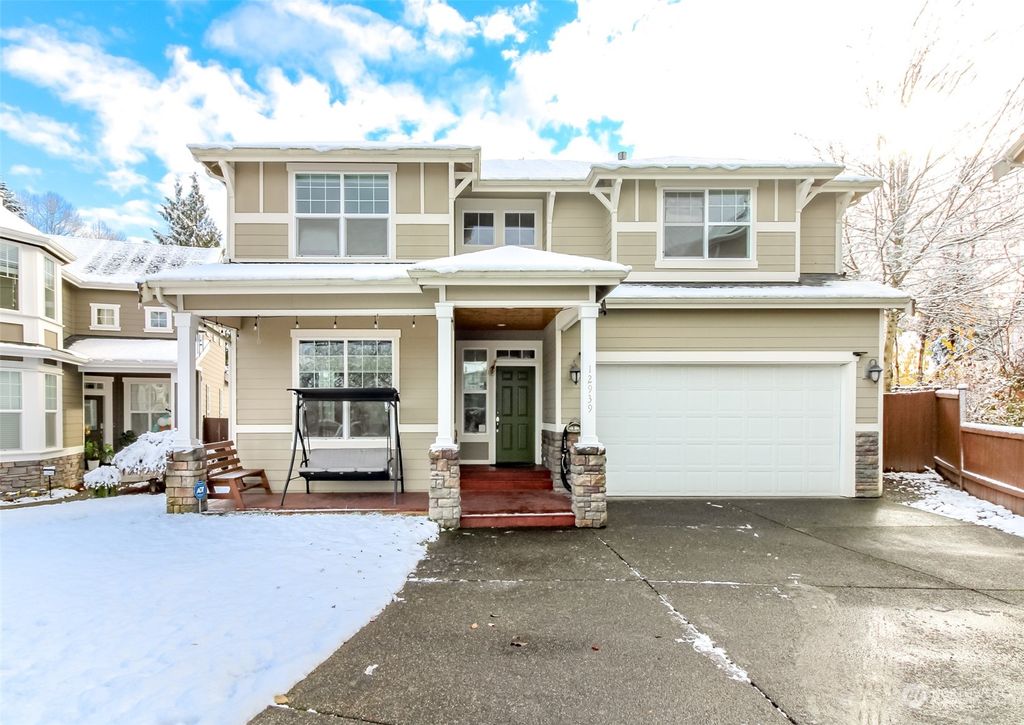 Photo of 12939 SE 216th Place, Kent, WA 98031 (MLS # 2021072)