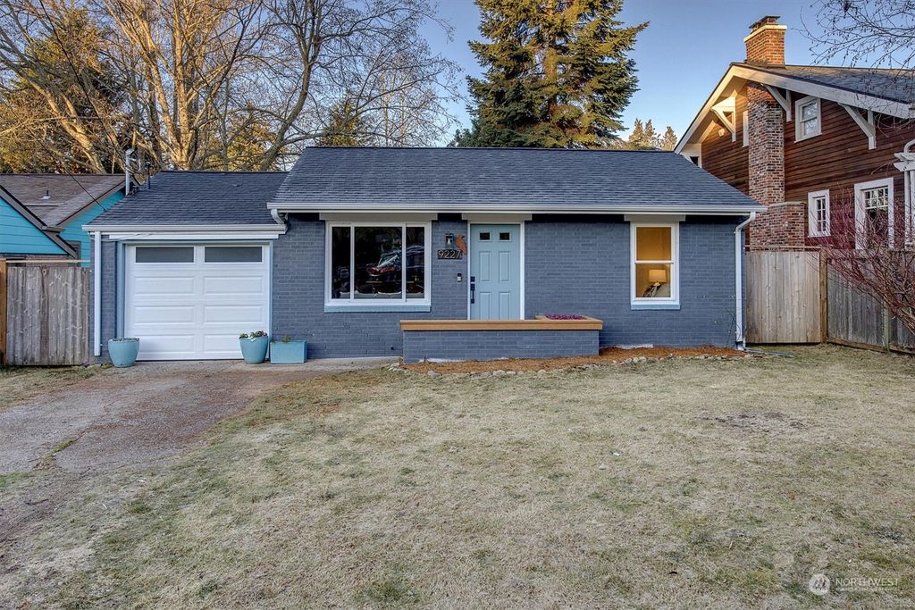 Photo of 9227 Palatine Avenue N, Seattle, WA 98103 (MLS # 2330772)