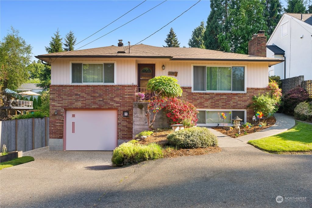 Photo of 2549 NE 94th Street, Seattle, WA 98115 (MLS # 2071412)