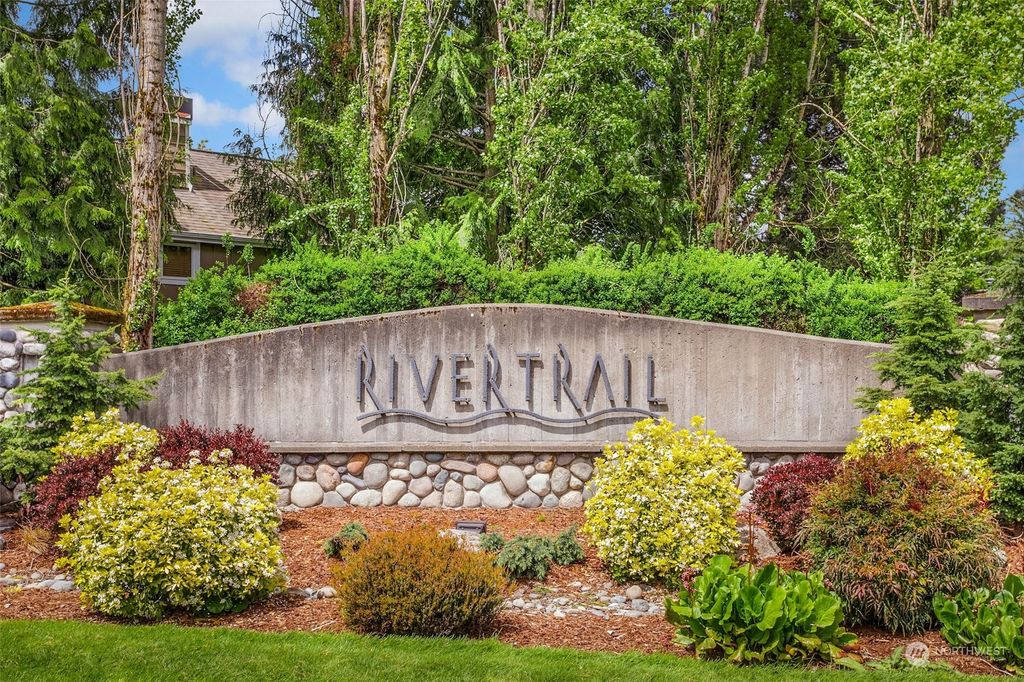 Photo of 15825 NE 90th Way #803, Redmond, WA 98052 (MLS # 2228822)