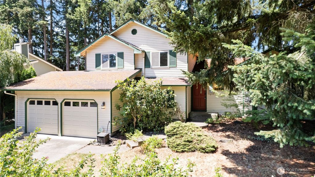 Photo of 36521 25th Avenue S, Federal Way, WA 98003 (MLS # 2548225)