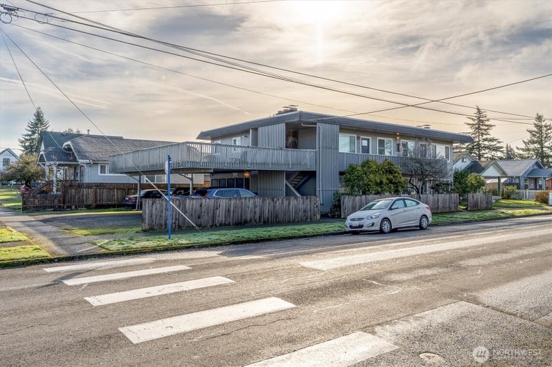 504 N 7th Avenue