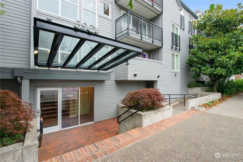 Photo of 5901 Phinney Avenue N #109, Seattle, WA 98103 (MLS # 2028578)