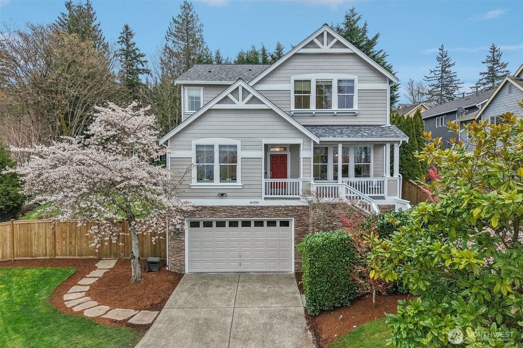 Photo of 16350 SE 66th Street, Bellevue, WA 98006 (MLS # 2497216)