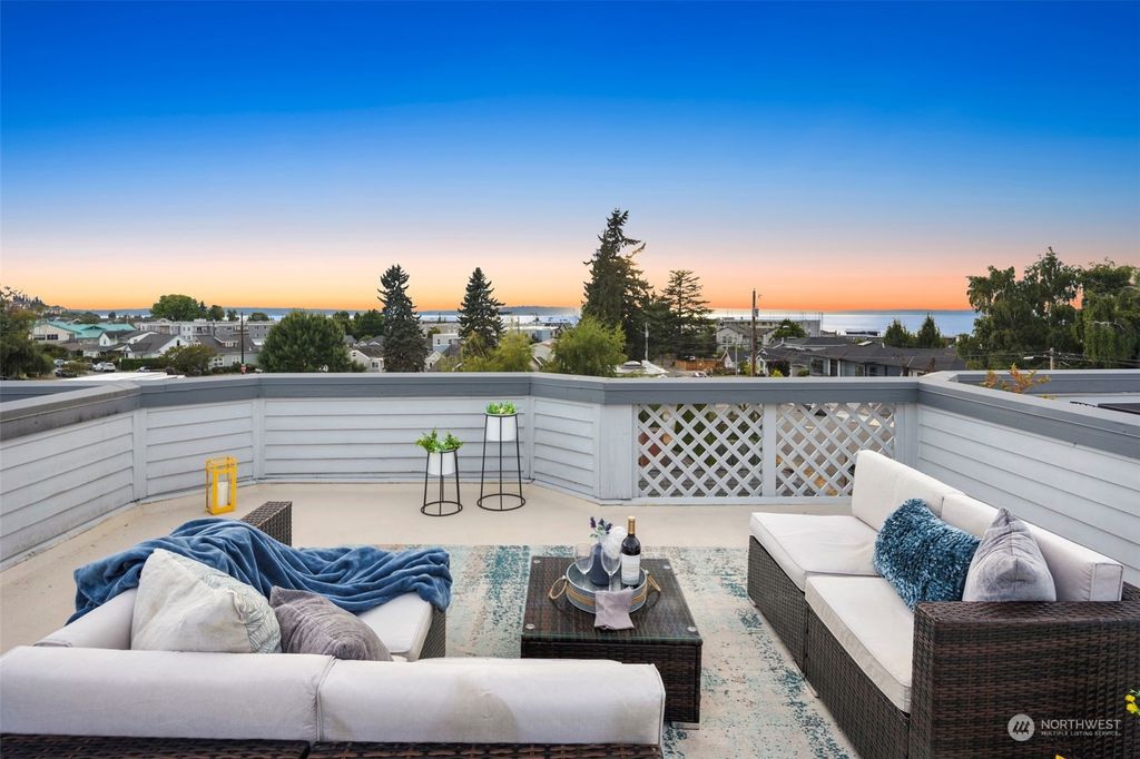 Photo of 416 Daley Street #C, Edmonds, WA 98020 (MLS # 2153052)