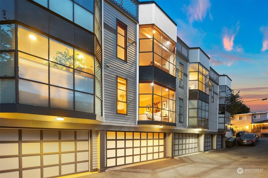 Photo of 416 Daley Street #C, Edmonds, WA 98020 (MLS # 2153052)