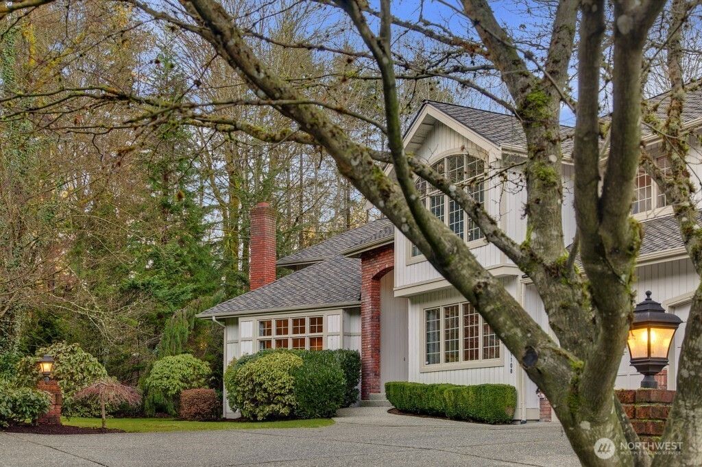 Photo of 19108 NE 143rd Place, Woodinville, WA 98077 (MLS # 2439284)