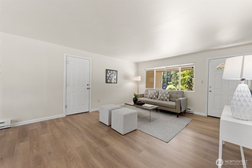 Photo of 19229 3rd Dr SE Dr, Bothell, WA 98012 (MLS # 2424539)
