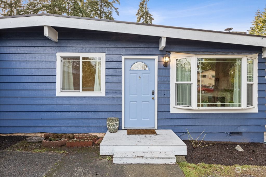 Photo of 22316 64th Avenue W, Mountlake Terrace, WA 98043 (MLS # 2029516)