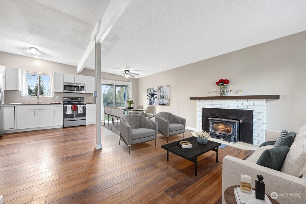 Photo of 22316 64th Avenue W, Mountlake Terrace, WA 98043 (MLS # 2029516)