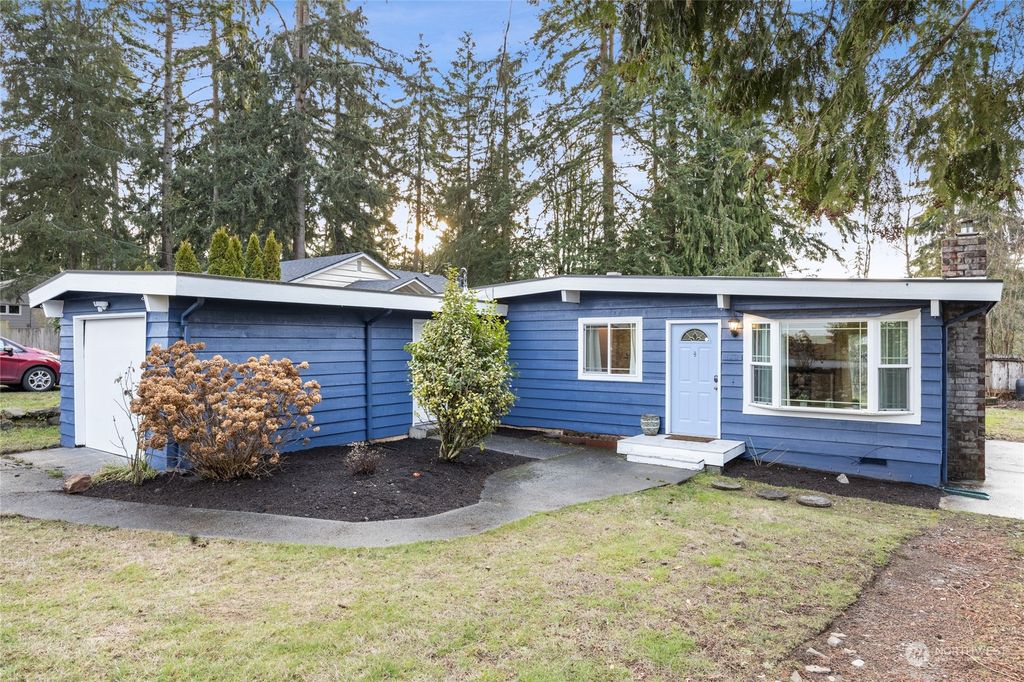 Photo of 22316 64th Avenue W, Mountlake Terrace, WA 98043 (MLS # 2029516)