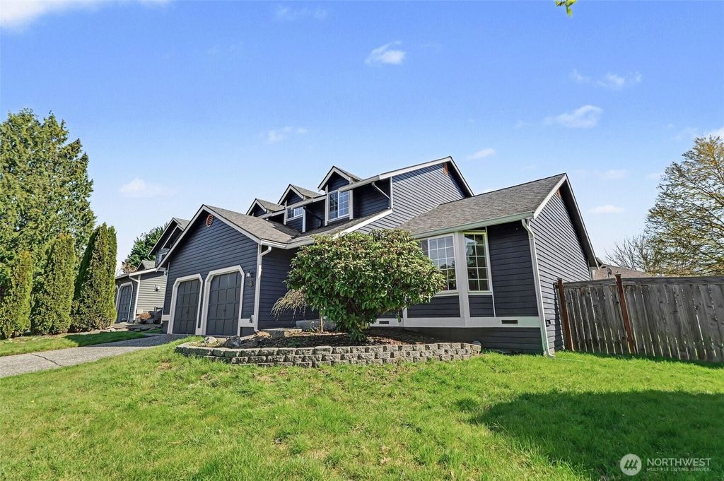 Photo of 18131 26th Drive SE, Bothell, WA 98012 (MLS # 2505301)