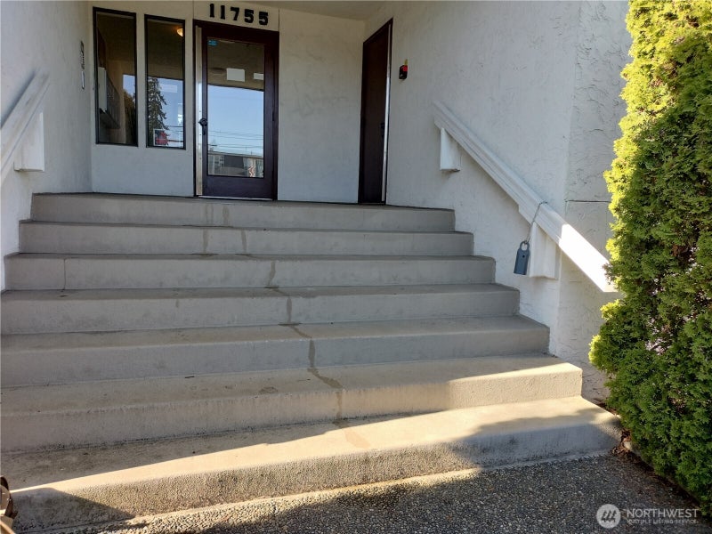 11755 Greenwood Avenue N 203