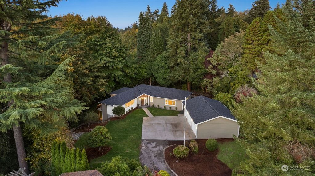 Photo of 17601 12th Place SW, Normandy Park, WA 98166 (MLS # 2171955)