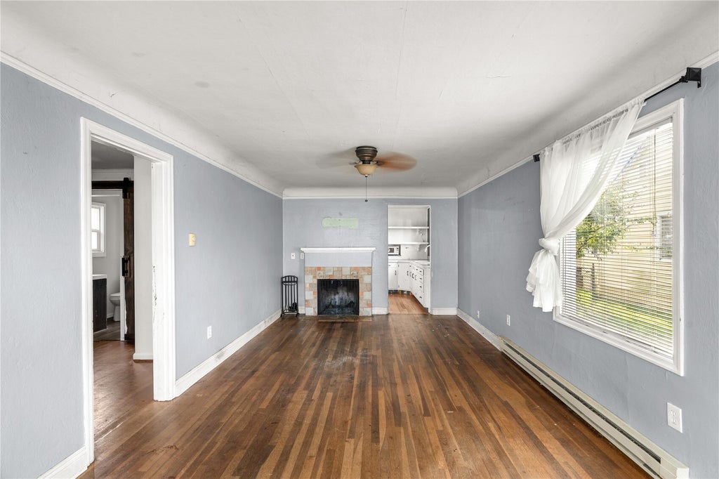 Photo of 1411 Pacific Avenue, Aberdeen, WA 98520 (MLS # 2598182)
