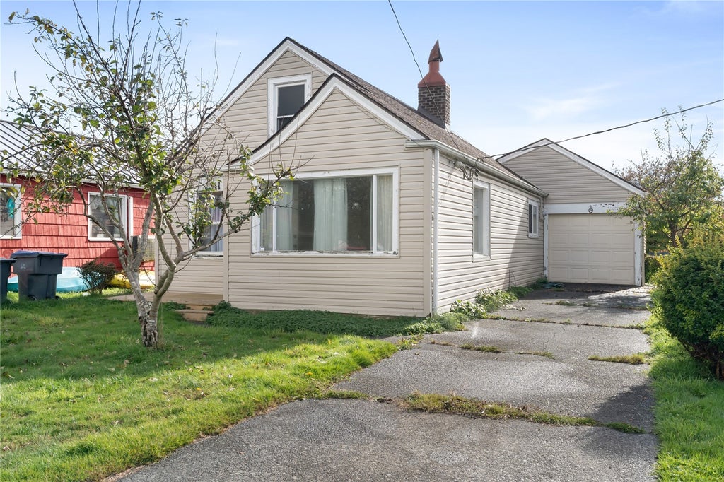 Photo of 1411 Pacific Avenue, Aberdeen, WA 98520 (MLS # 2598182)