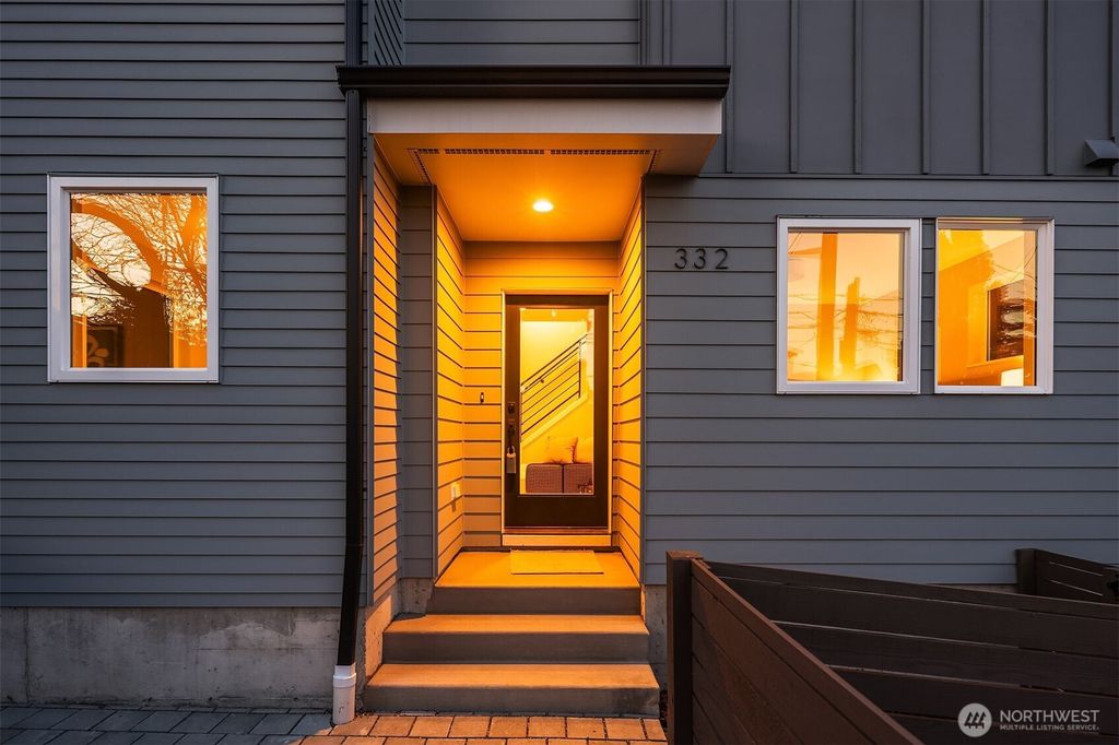 Photo of 332 17th Avenue, Seattle, WA 98122 (MLS # 2458607)