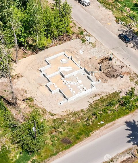 MLS: 2373114