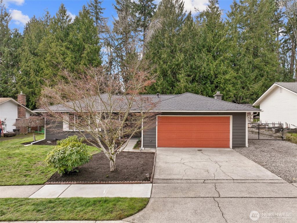 Photo of 10009 161st Avenue NE, Redmond, WA 98052 (MLS # 2500464)