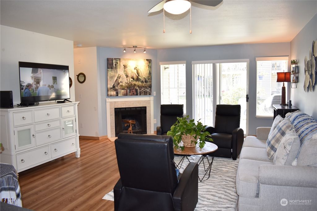 Photo of 5300 Harbour Pointe Boulevard #302D, Mukilteo, WA 98275 (MLS # 2048210)
