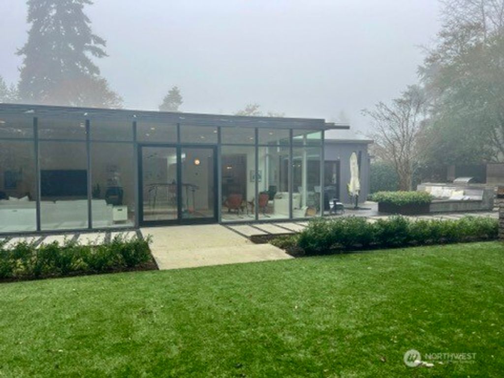 Photo of 2115 38th Avenue E, Seattle, WA 98122 (MLS # 2347321)