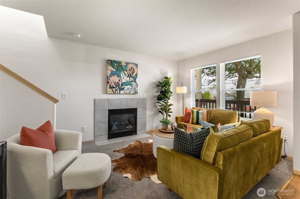 Photo of 10049 17th Avenue SW, Seattle, WA 98146 (MLS # 2386205)