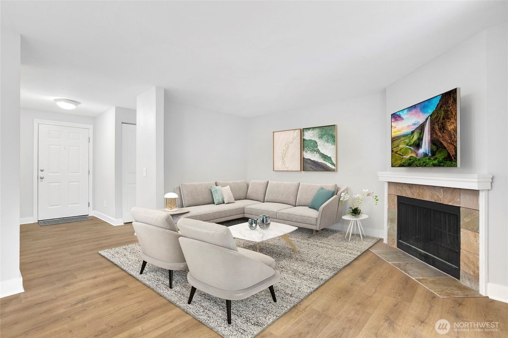 Photo of 15246 SE 43rd Ct #G201, Bellevue, WA 98006 (MLS # 2484965)