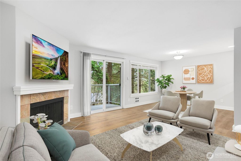 Photo of 15246 SE 43rd Ct #G201, Bellevue, WA 98006 (MLS # 2484965)