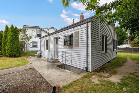 A home in Bremerton