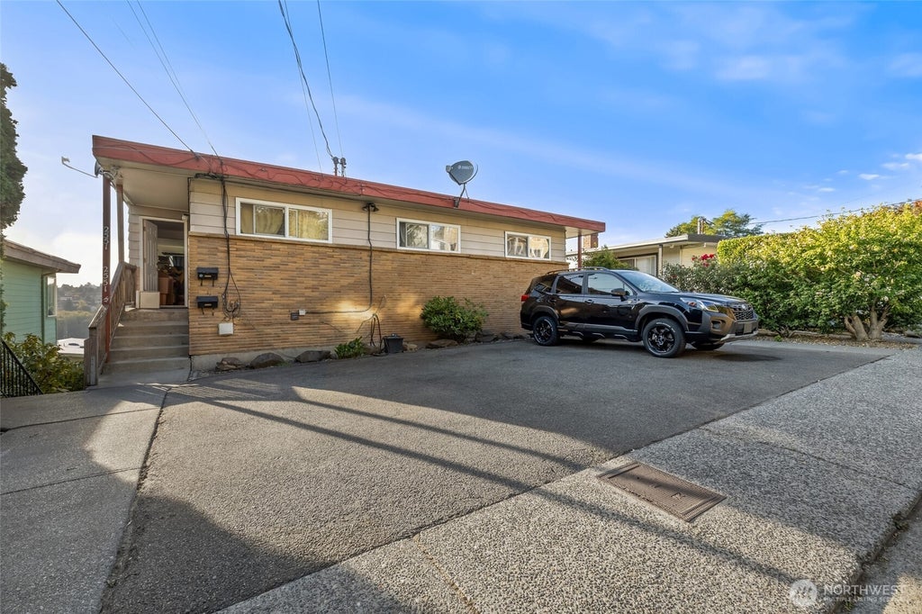Photo of 2551 13th Avenue W, Seattle, WA 98119 (MLS # 2588520)