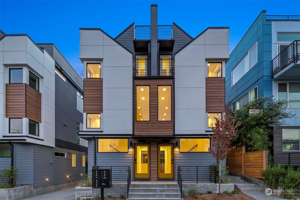 Photo of 4317 A Woodland Park Avenue N, Seattle, WA 98103 (MLS # 2066063)
