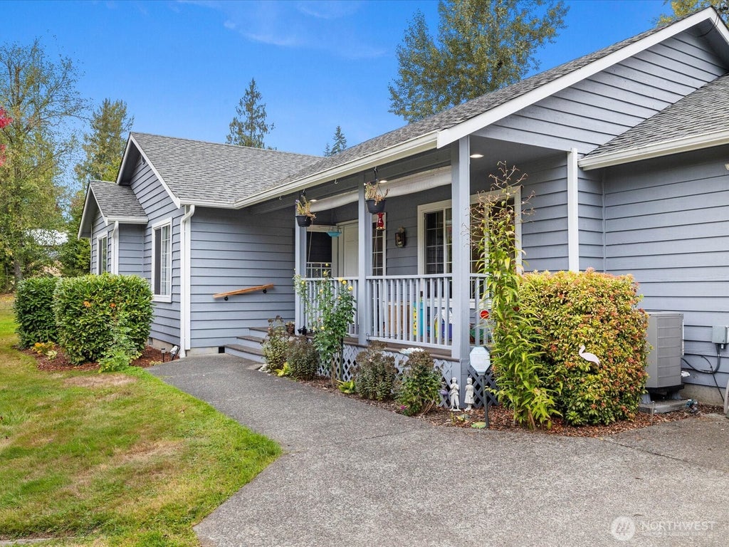 Photo of 6109 157th Avenue SE, Snohomish, WA 98290 (MLS # 2590207)