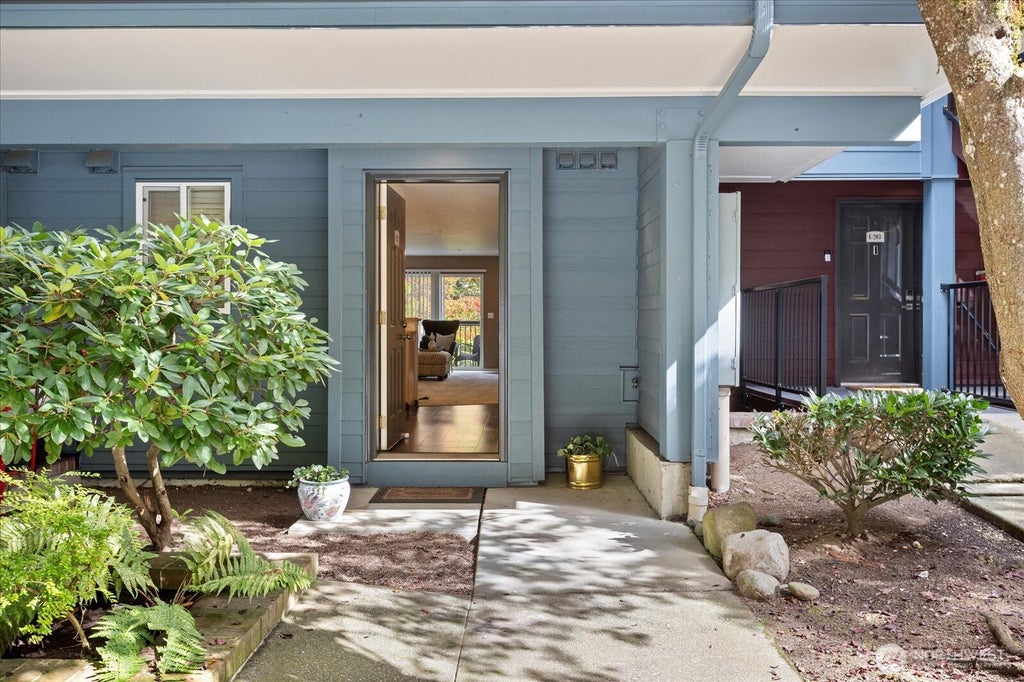 Photo of 15917 Waynita Way NE #E-202, Bothell, WA 98011 (MLS # 2585589)