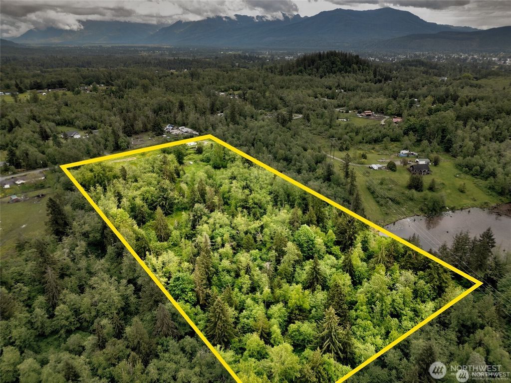 Photo of 22788 Grip Road, Sedro Woolley, WA 98284 (MLS # 2514567)