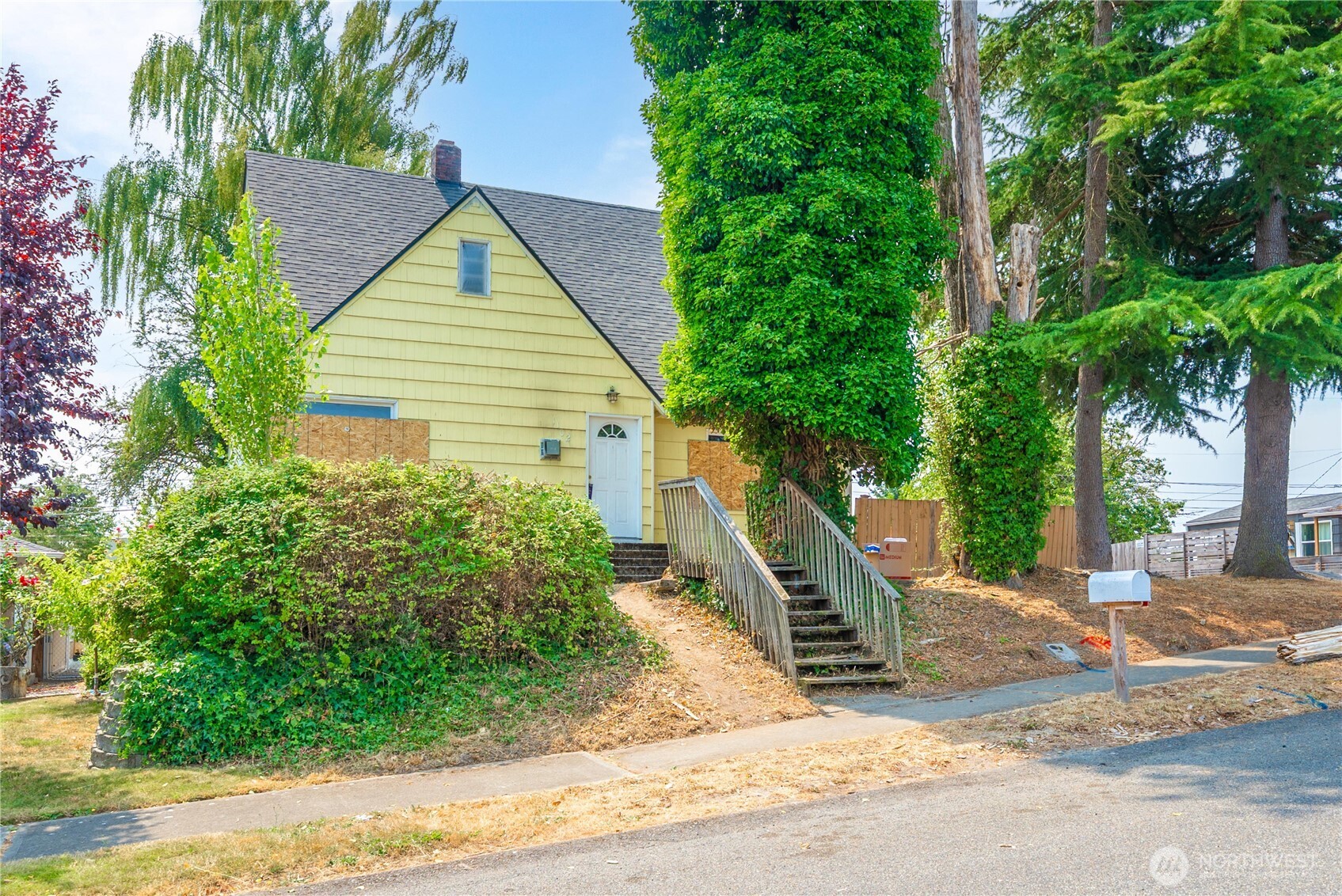 1102 E 57th Street