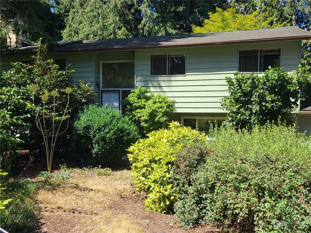 Photo of 11219 115th Place NE, Kirkland, WA 98033 (MLS # 2151397)
