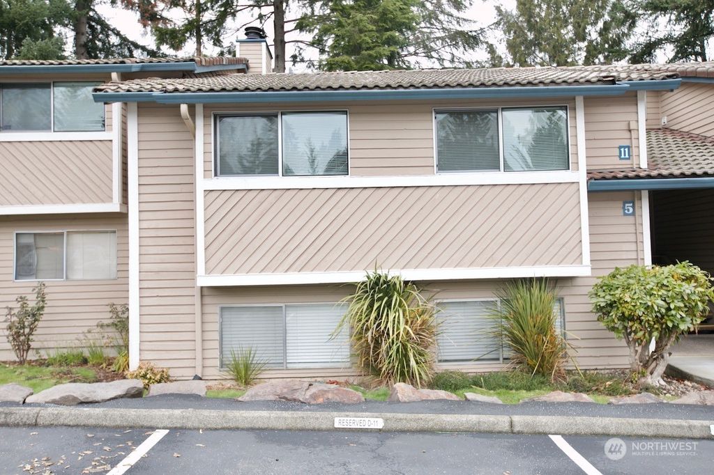 Photo of 17519 149th Avenue SE #D-11, Renton, WA 98058 (MLS # 2021976)