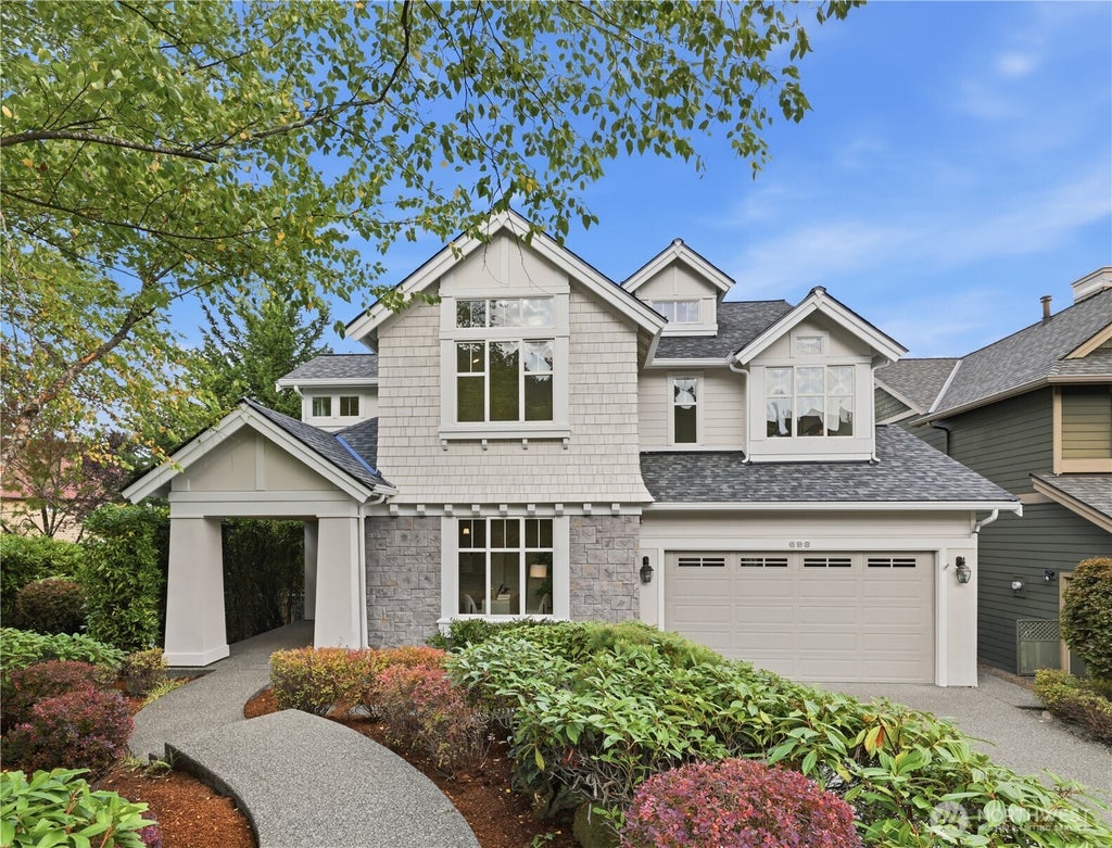Photo of 698 Summerhill Ridge Drive NW, Issaquah, WA 98027 (MLS # 2575806)