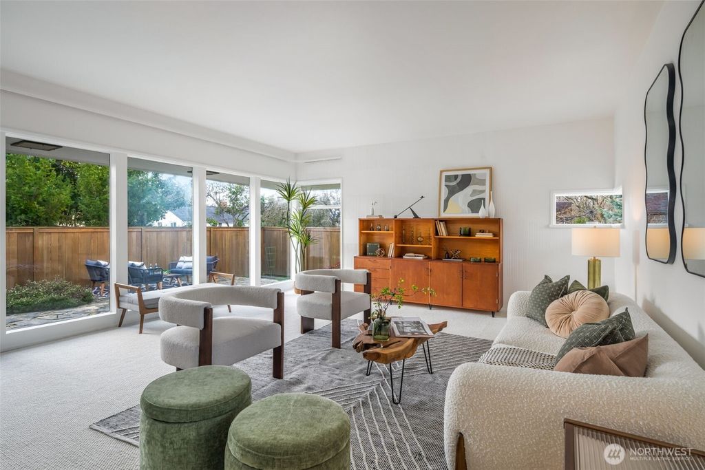 Photo of 3515 NE 42nd Street, Seattle, WA 98105 (MLS # 2486553)