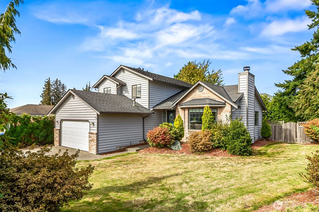 Photo of 7015 67th Street NE, Marysville, WA 98270 (MLS # 2438512)